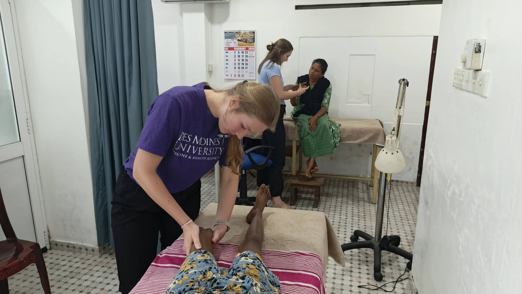 Clinical learning and rehabilitation support in the clinic.