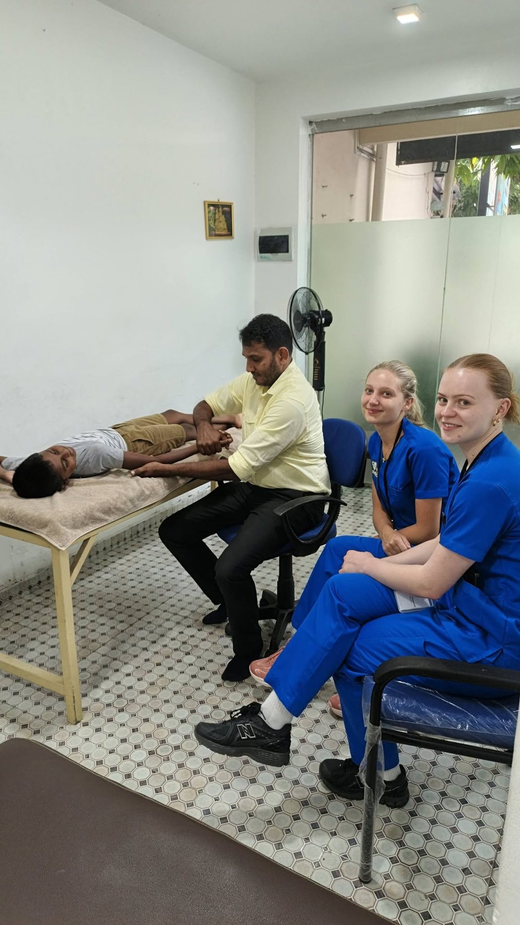 Clinical learning alongside physiotherapy treatment.